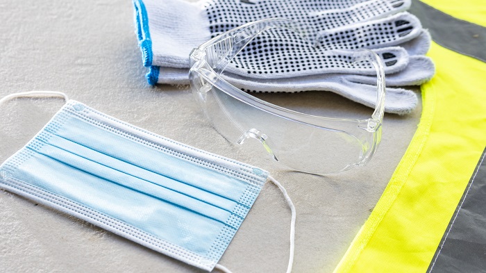 ایمنی در استفاده از چسب‌های صنعتی و فوری